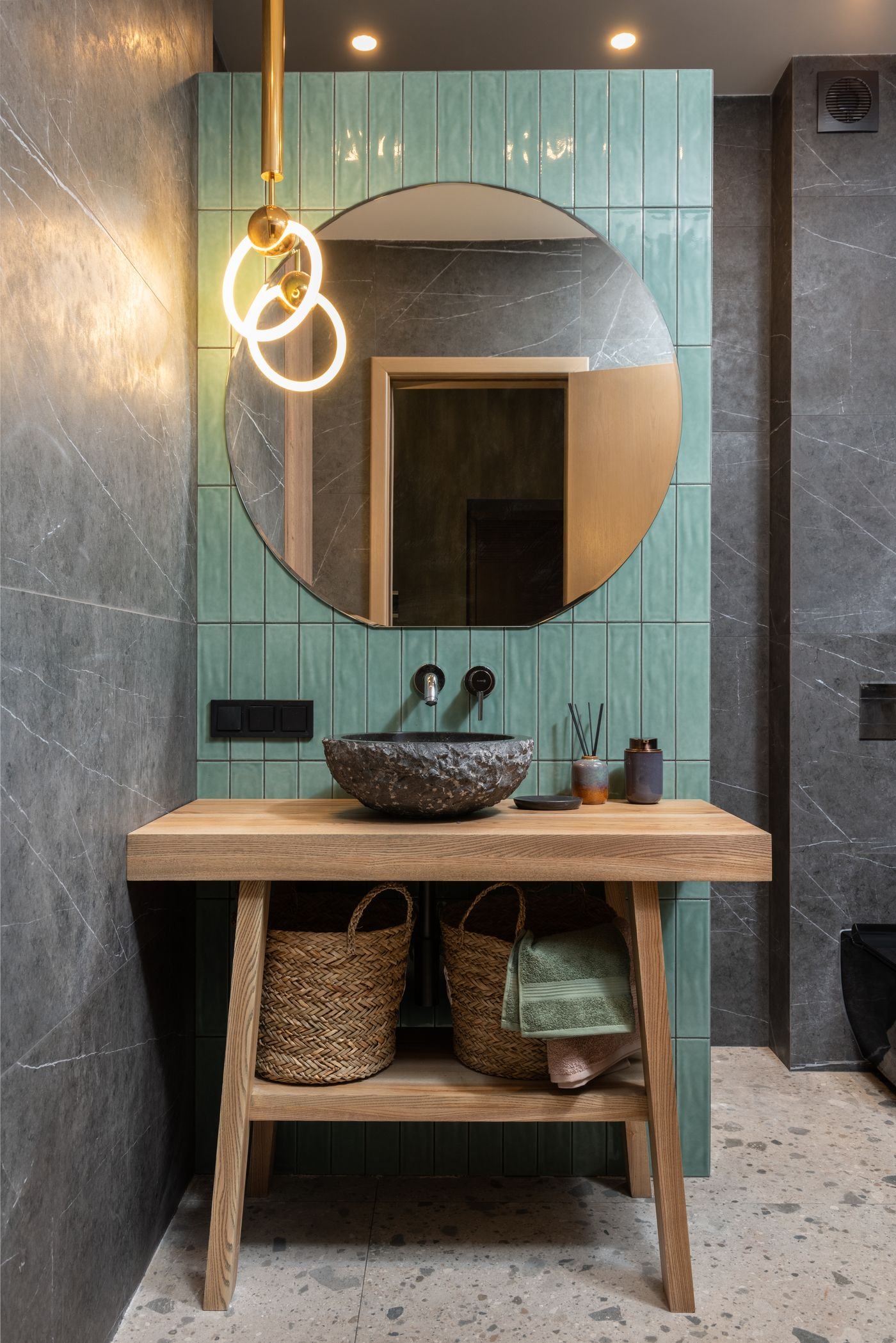 Aménagement de salle de bain avec vasque design